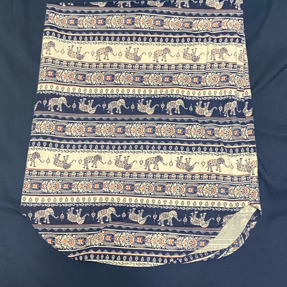 Short, elephant print dress - Picture 2 of 4